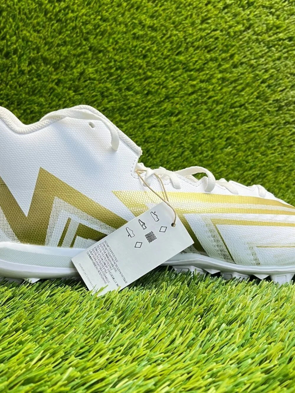 Adidas Freak Spark MD 23 Mens Size 13 White Gold Running Outdoor Football Cleats